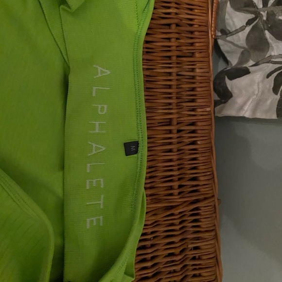 SOLD Green Alphalete sports bra 💚 - Picture 2 of 7